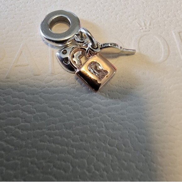 Pandora Two-tone Key, Padlock & Heart Triple Dangle Charm - Picture 7 of 8
